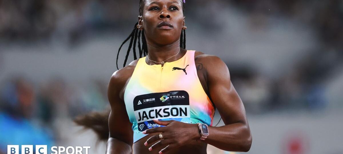 Jackson smashes meeting record to win 200m