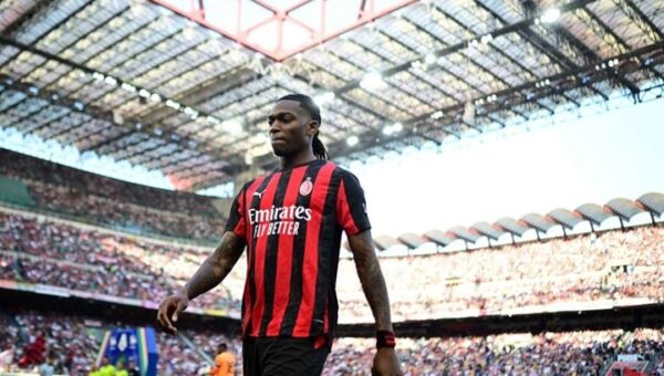 Manchester United interested in Leao cut-price deal