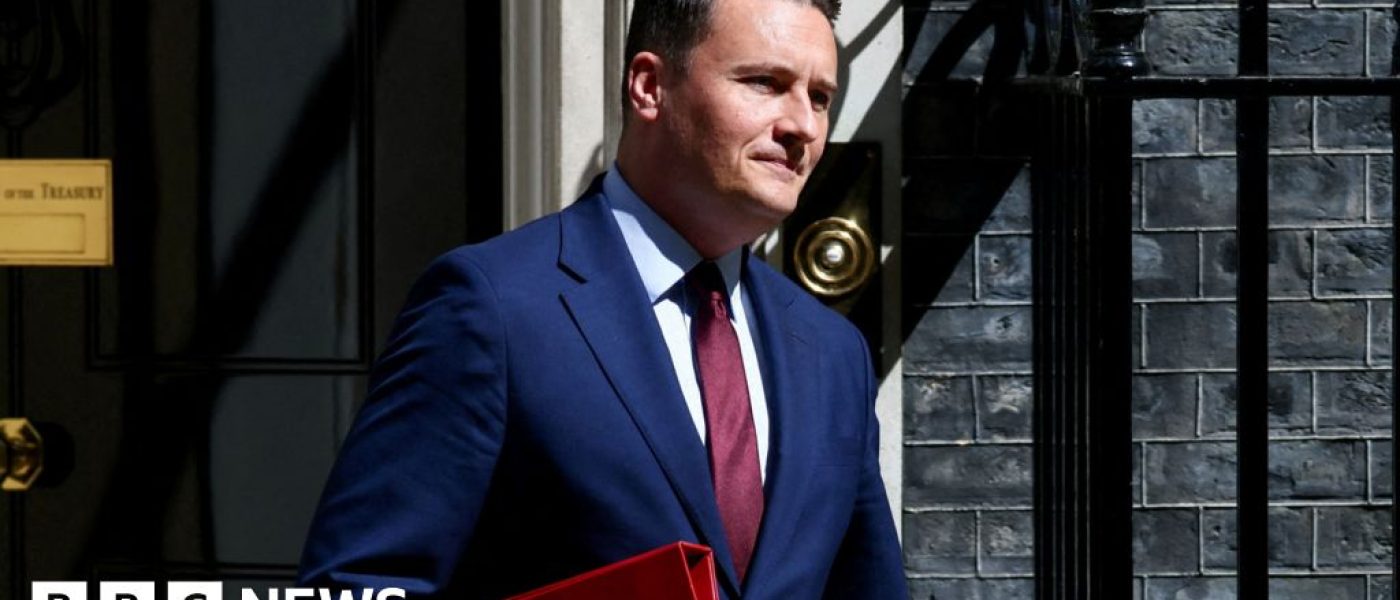 Watch: Reporters shout questions at ministers leaving No 10