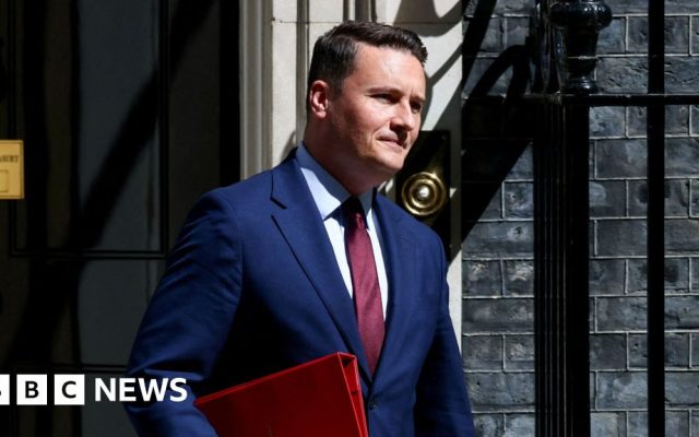 Watch: Reporters shout questions at ministers leaving No 10