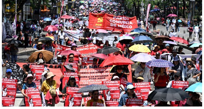 Mexican Teachers Threaten World Cup Protests Over Salary Proposal
