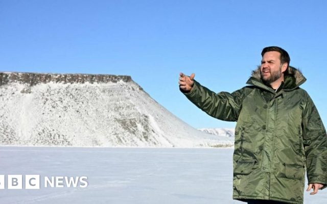 US in closely-guarded talks to open new bases in Greenland