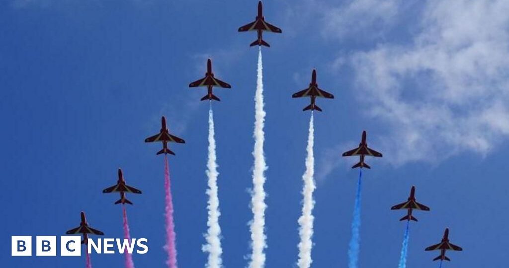 Red Arrows to fly with fewer jets to preserve ageing fleet