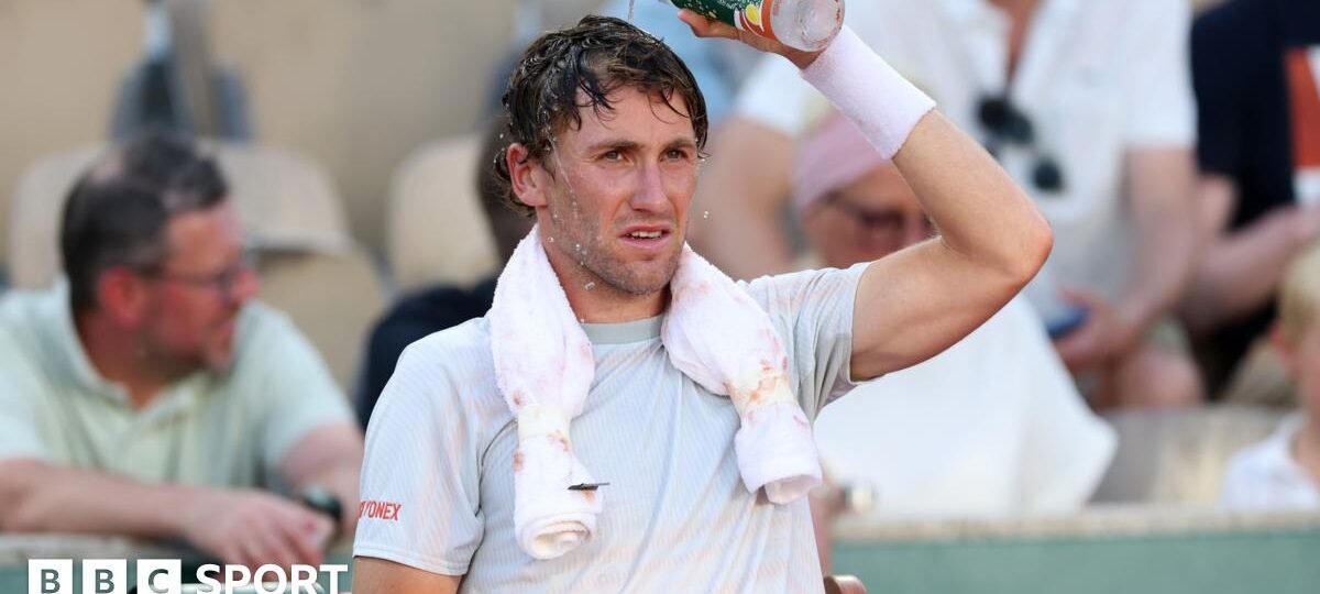 Ruud 'like a zombie' as he feared heatstroke in tough Paris win