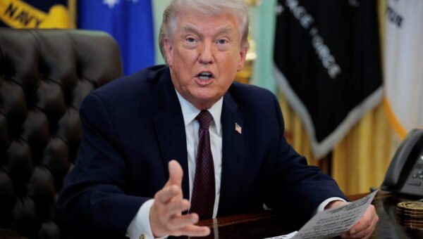 War: Trump hints on peace deal with Iran