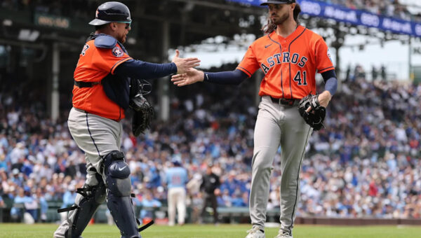 Astros win at Wrigley for first time in 13 years while Cubs drop sixth game in a row