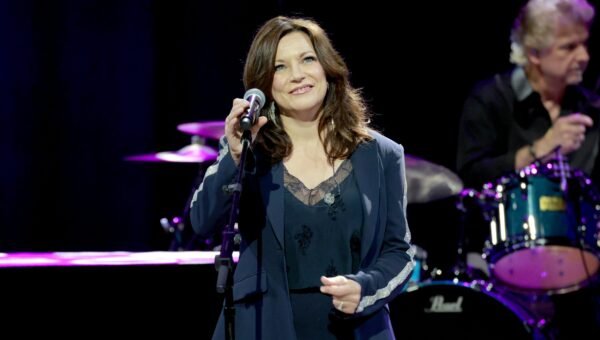 Martina McBride Cancels DC Show: Is She a Democrat or Republican?