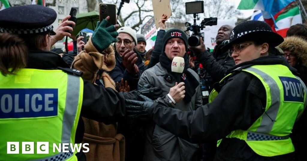 Thousands of officers deployed as crowds gather for London protests