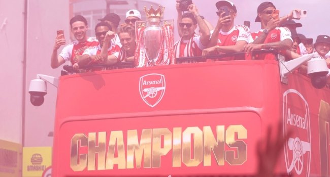 Arsenal Celebrate Premier League Crown With Bus Parade