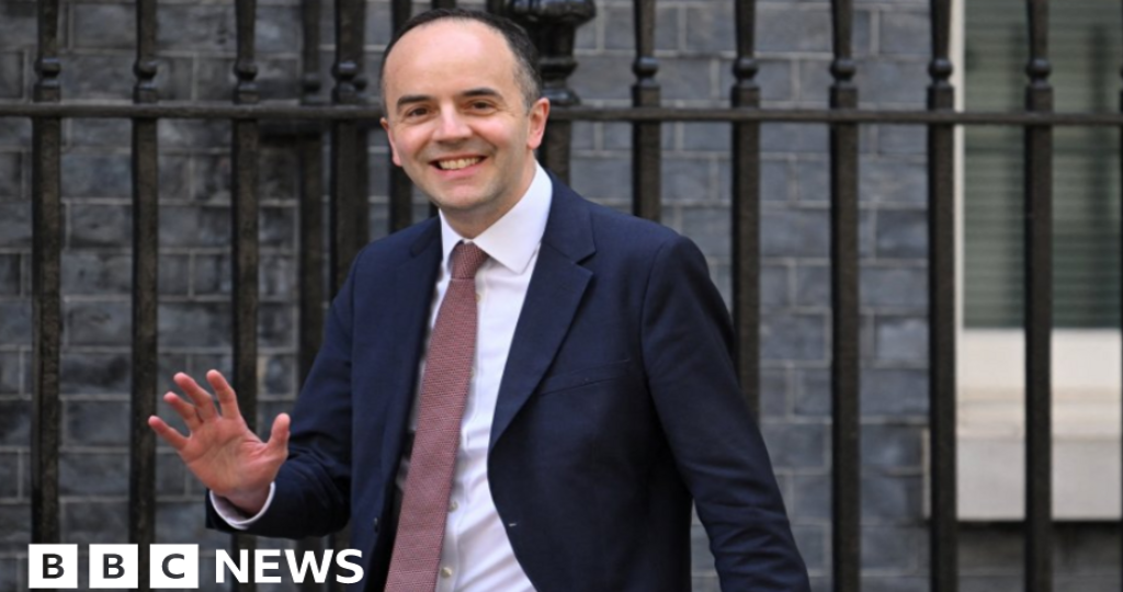 Who is James Murray, the new health secretary replacing Wes Streeting?