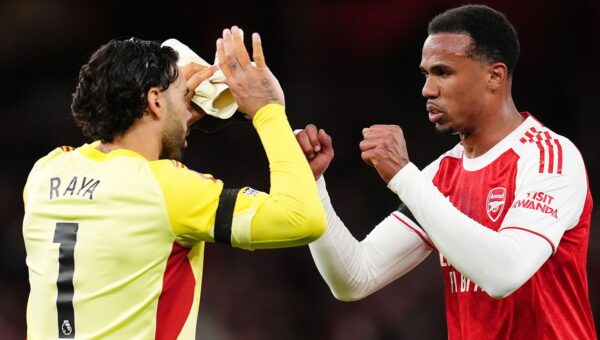 Neville: I don’t see how Arsenal waste this opportunity