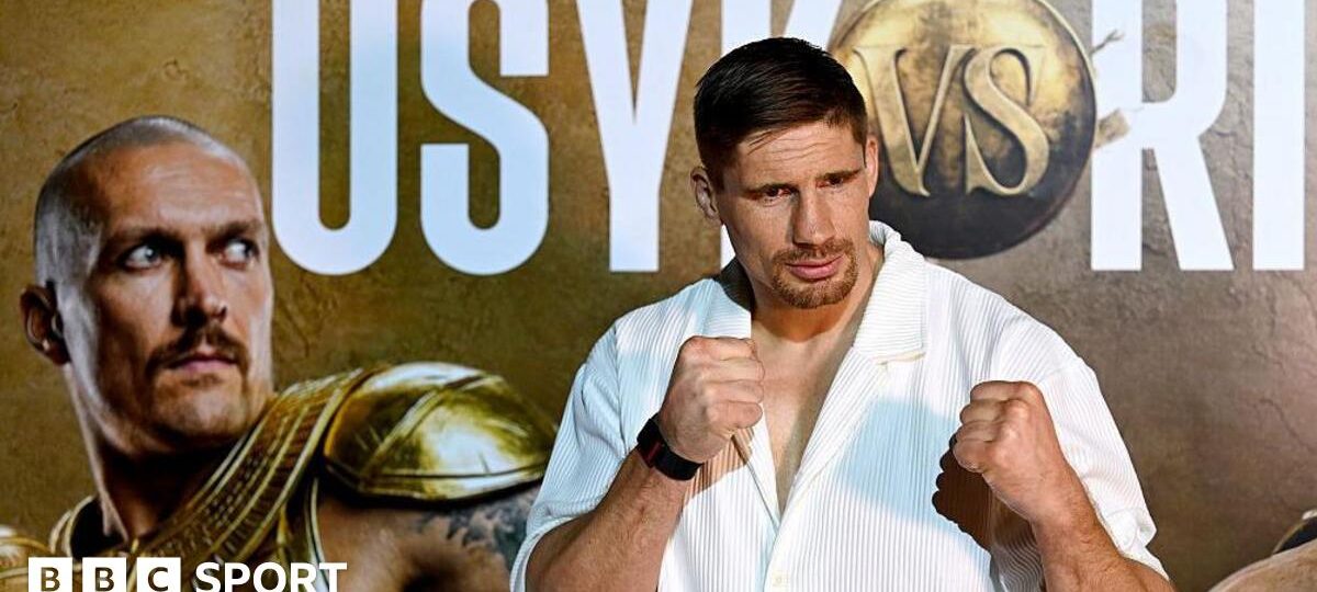 How a kickboxing legend & Statham's pal landed a shot at Usyk