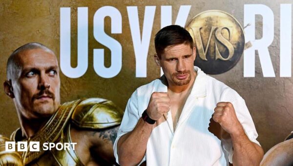 How a kickboxing legend & Statham’s pal landed a shot at Usyk