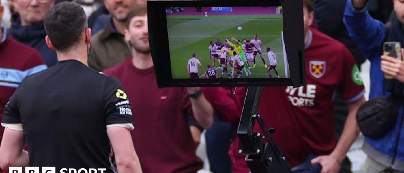 Refs’ chief Webb confirms grappling consultation after disallowed West Ham goal