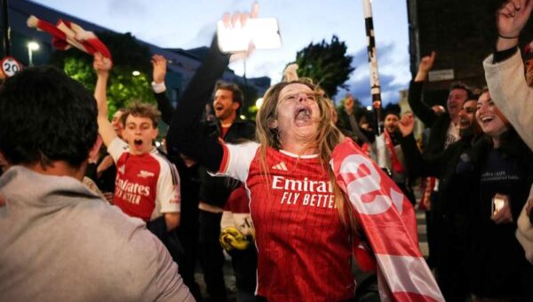Arsenal win Premier League title as Man City held at Bournemouth