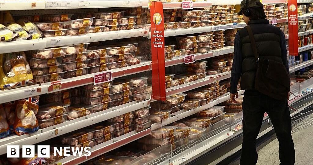 Supermarkets urged to limit food prices by government