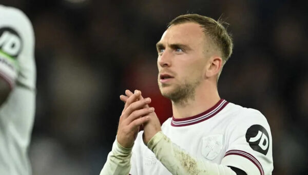 Jarrod Bowen: Man United identify West Ham star as solution to new position