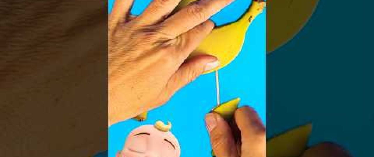 Ring ring ring! It’s a BANANA DOG🍌🐶!