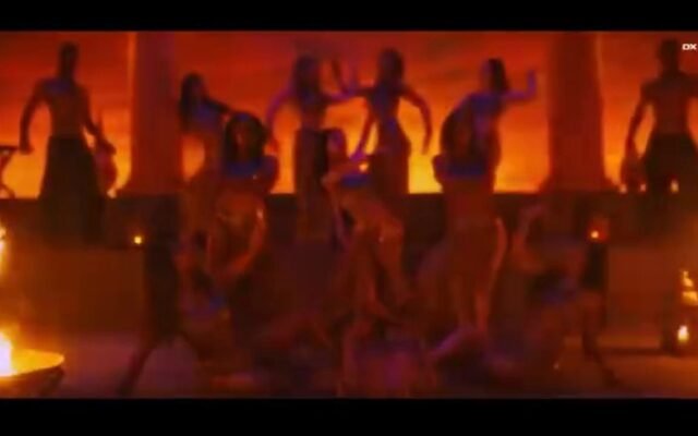 JALTI NAZAR || Bollywood Hot Item Song #shortmax #viralbollywoodsong #ForYou #Magic