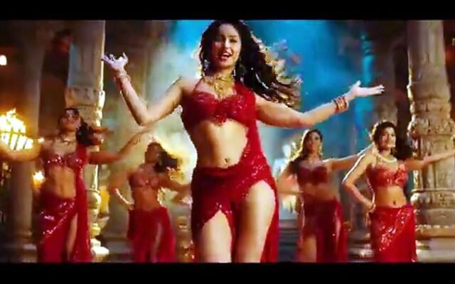 NASHILA BADAN || #shortmax #viralbollywoodsong #ForYou #Magic