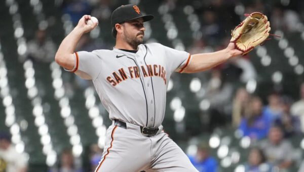 Seattle Mariners acquire INF Buddy Kennedy from San Francisco