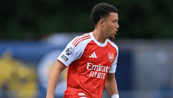 Arsenal confirm 15 released players & 3 in contract talks