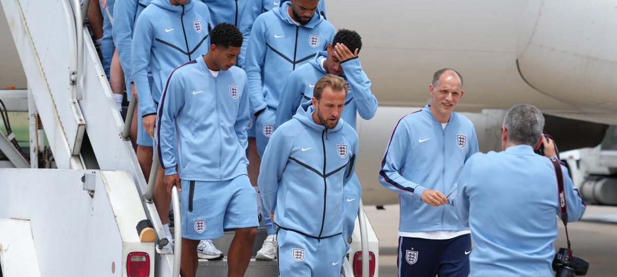England World Cup chef stopped from boarding train due to kitchen knives