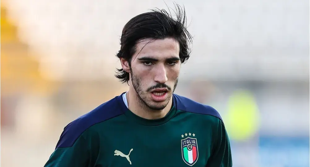 Transfer: Arsenal step up bid for Tonali as Man Utd enter race for Robinson