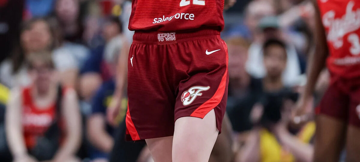 Fever's Caitlin Clark throws up near bench before second half against Dream