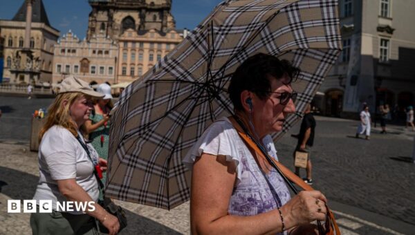 Heatwave breaks records in Germany, Denmark and Czech Republic