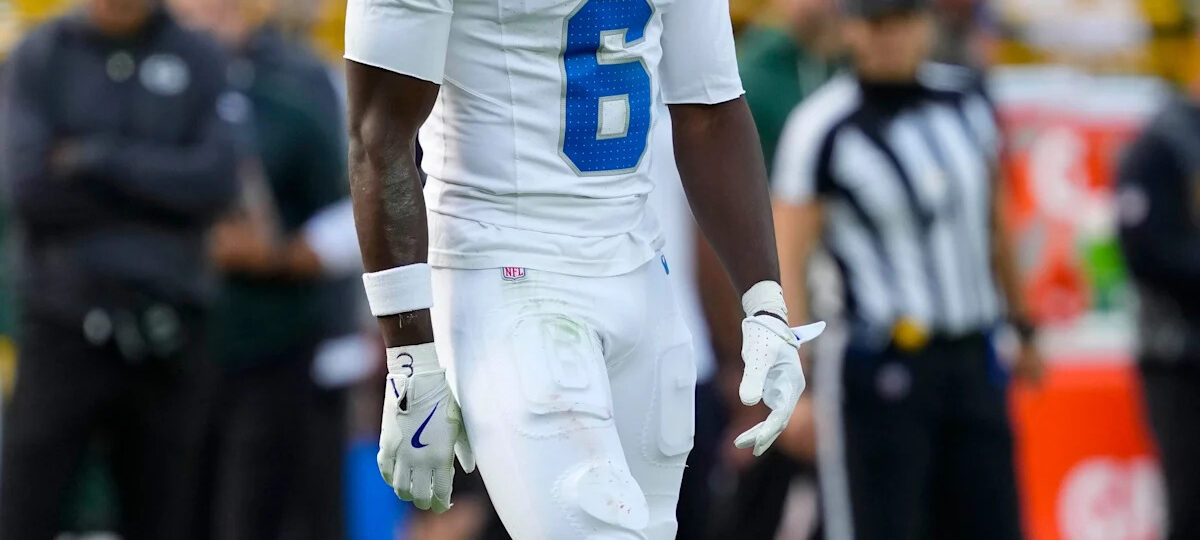 NFL player charged with kidnapping gets ‘tremendous benefit’ in ruling to keep job