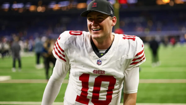 49ers’ Mac Jones has hilarious reaction to what George Kittle said about him
