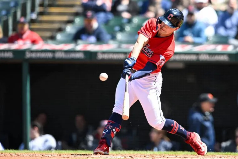 Giants cut ties with former Guardians outfielder after horrid -49 OPS+ hitting stretch