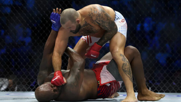 Highlights! Cringy Josh Hokit dominates exhausted Derrick Lewis, scores second round finish at UFC White House