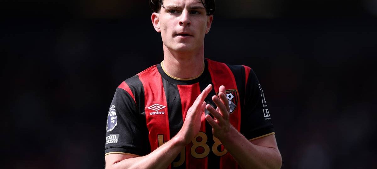 Alex Scott: Bournemouth make insane demand as Man United circle