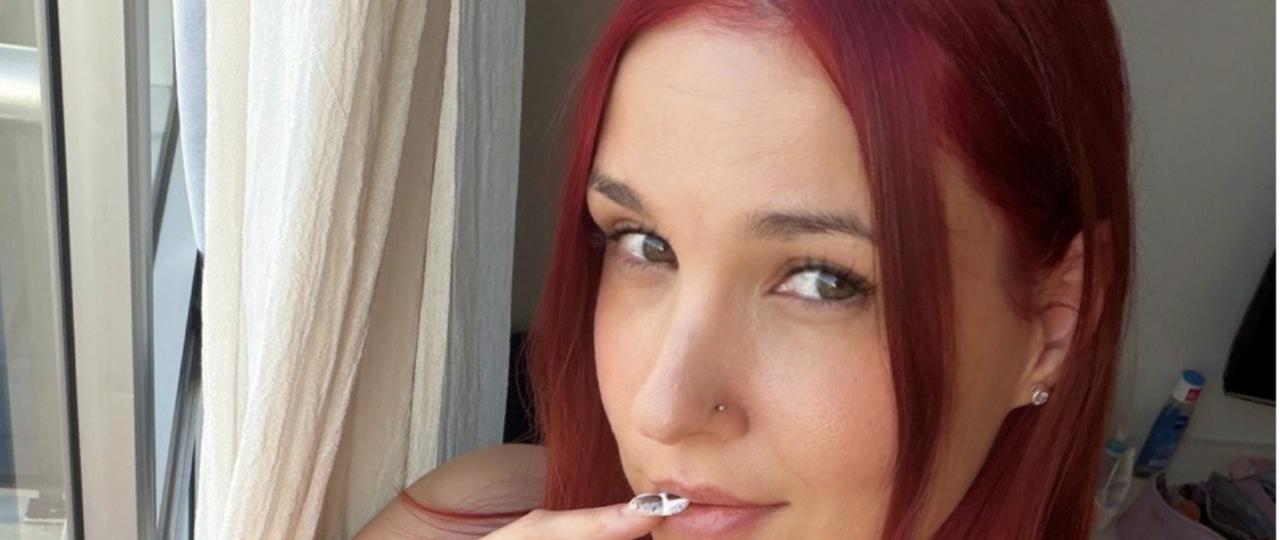 From Parody Streamer to Becoming the Parody: The Online Reinvention of Sarothica