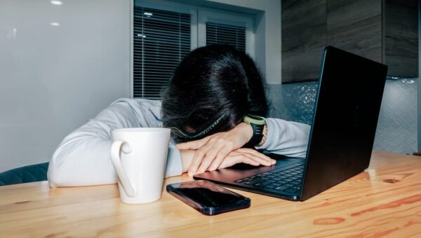 This startup founder says he works 7 days a week, keeps a mattress in the office, and sleeps 3 hours a night