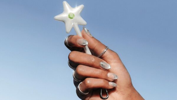 Cash App launches a wand for tap-and-pay