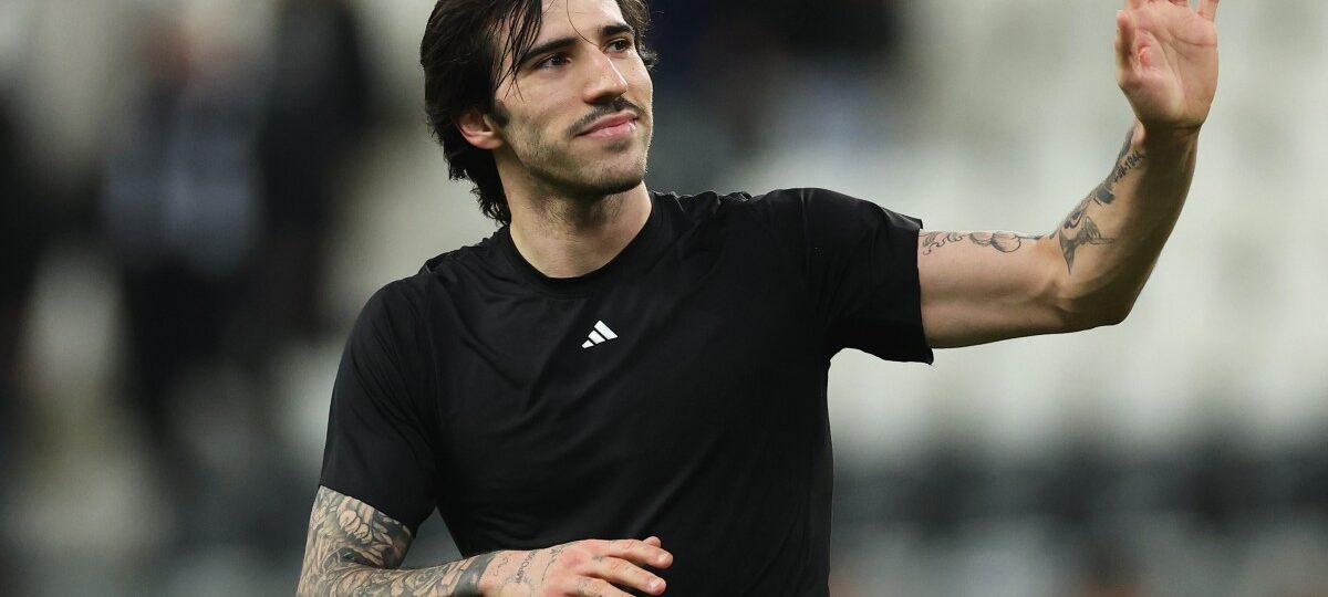 Spurs told it would cost club record fee to sign exceptional Premier League midfielder