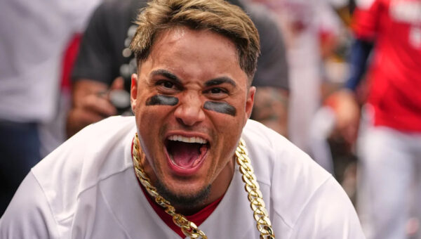 Torres homers, Walker hits RBI double as Cardinals rally past crumbling Reds 5-3 for series sweep