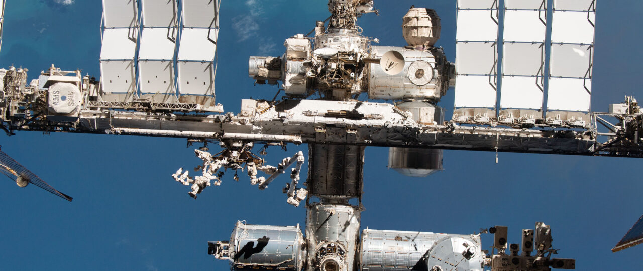 NASA briefly sheltered space station astronauts in SpaceX’s Dragon due to leaks