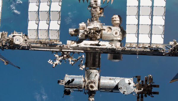 NASA briefly sheltered space station astronauts in SpaceX’s Dragon due to leaks