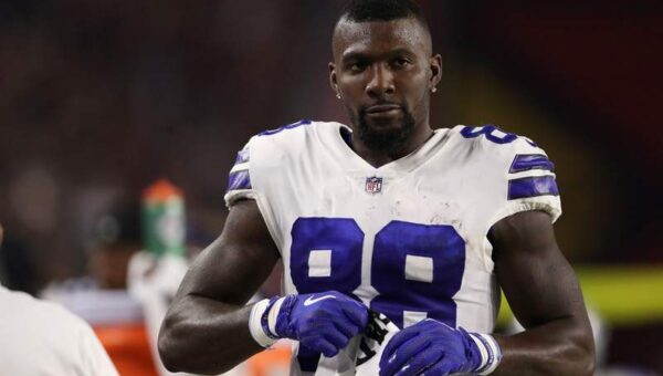 Dez Bryant snaps at ex-Dallas Cowboys WR over ‘spazzed out’ allegations at infamous rookie dinner
