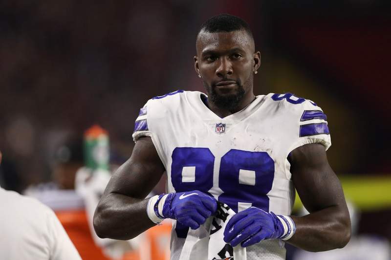 Dez Bryant snaps at ex-Dallas Cowboys WR over ‘spazzed out’ allegations at infamous rookie dinner