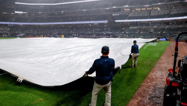 Giants-Braves series finale postponed by rain, rescheduled for Aug. 31