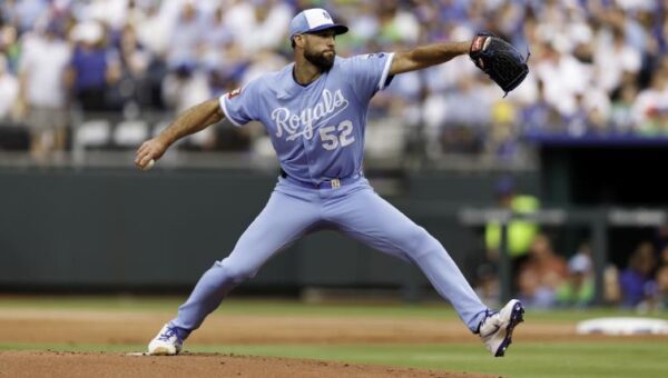 Royals urged to listen to trade calls on 6 players by ESPN's Jeff Passan