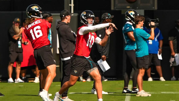 Jaguars training camp battles: Evaluating QB3 competition