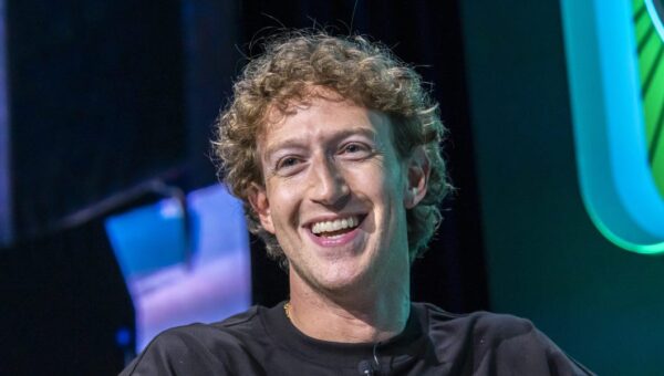 Mark Zuckerberg says you only need at least a dozen 'strong' AI researchers to make breakthroughs