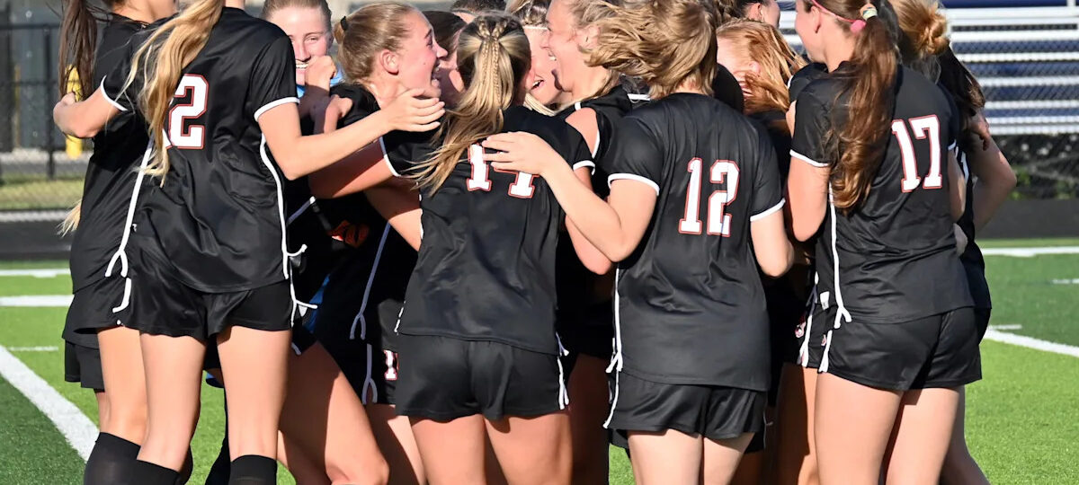 Harbor Springs soccer lifted to state finals on last second goal in D4 semis