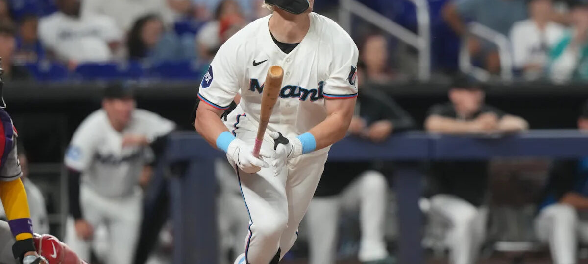 Marlins break game open with 4 runs in the 8th, beat Diamondbacks 10-6